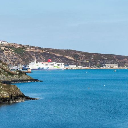 Rock Cottage - 3 Bedroom Holiday Home - Fishguard Eksteriør billede